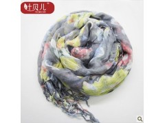 秋冬季 时尚仿纱巴厘纱镂空印花 超长加宽围巾披肩图2