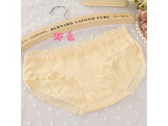 新款可爱纯色全棉内裤 蕾丝爱心花边舒适透气纯棉三角裤图3