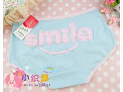 卡通字母笑脸可爱纯棉女士内裤 少女无痕透气全棉中腰三角裤图2