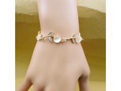 韩版时尚猫眼石四叶草红绳手链女多层复古手串手饰 波西米亚手绳图2