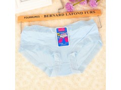 爆款莫代尔舒适亲肤女式三角裤 时尚蕾丝无痕透气女士内裤图2